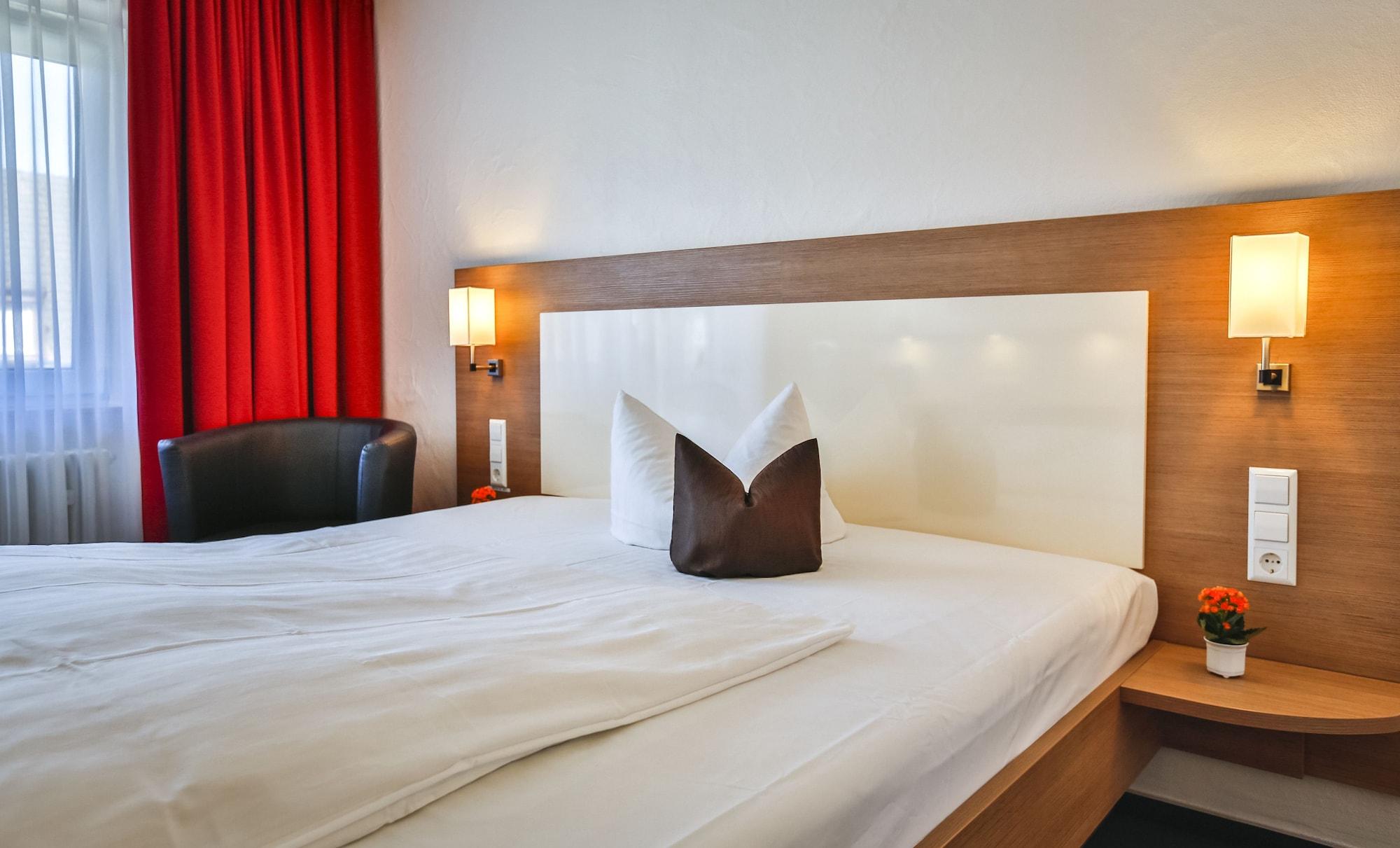 Ambassador Thecontinents Hotel Karlsruhe Bagian luar foto