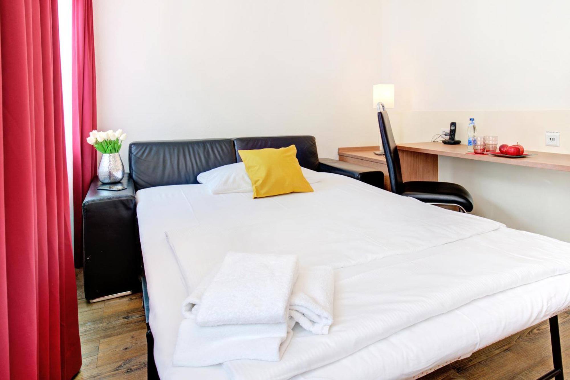 Ambassador Thecontinents Hotel Karlsruhe Bagian luar foto