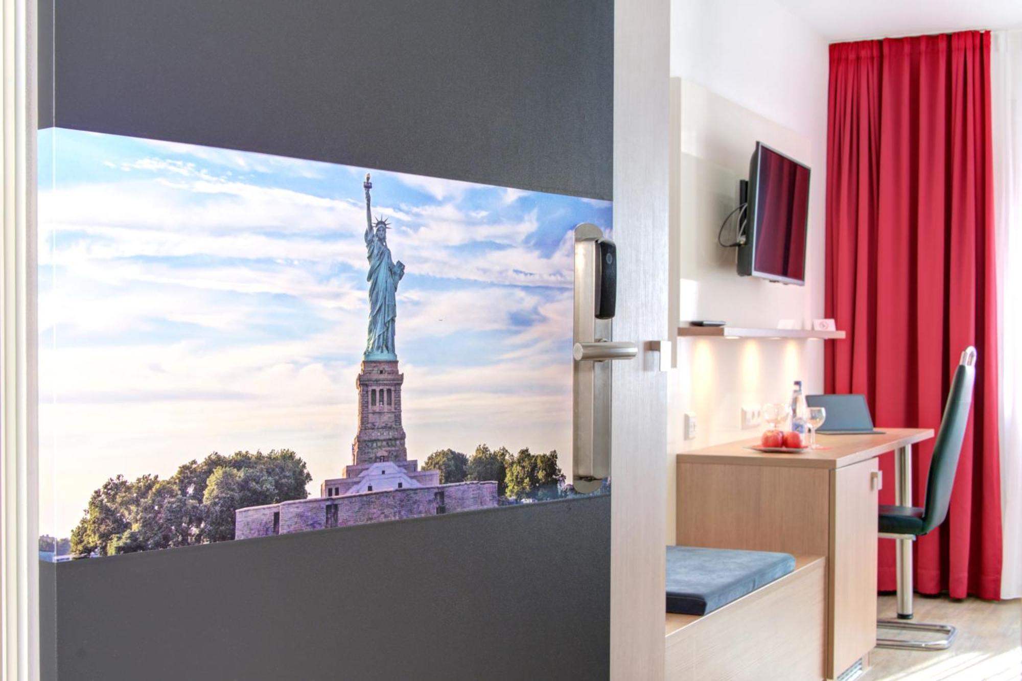 Ambassador Thecontinents Hotel Karlsruhe Bagian luar foto