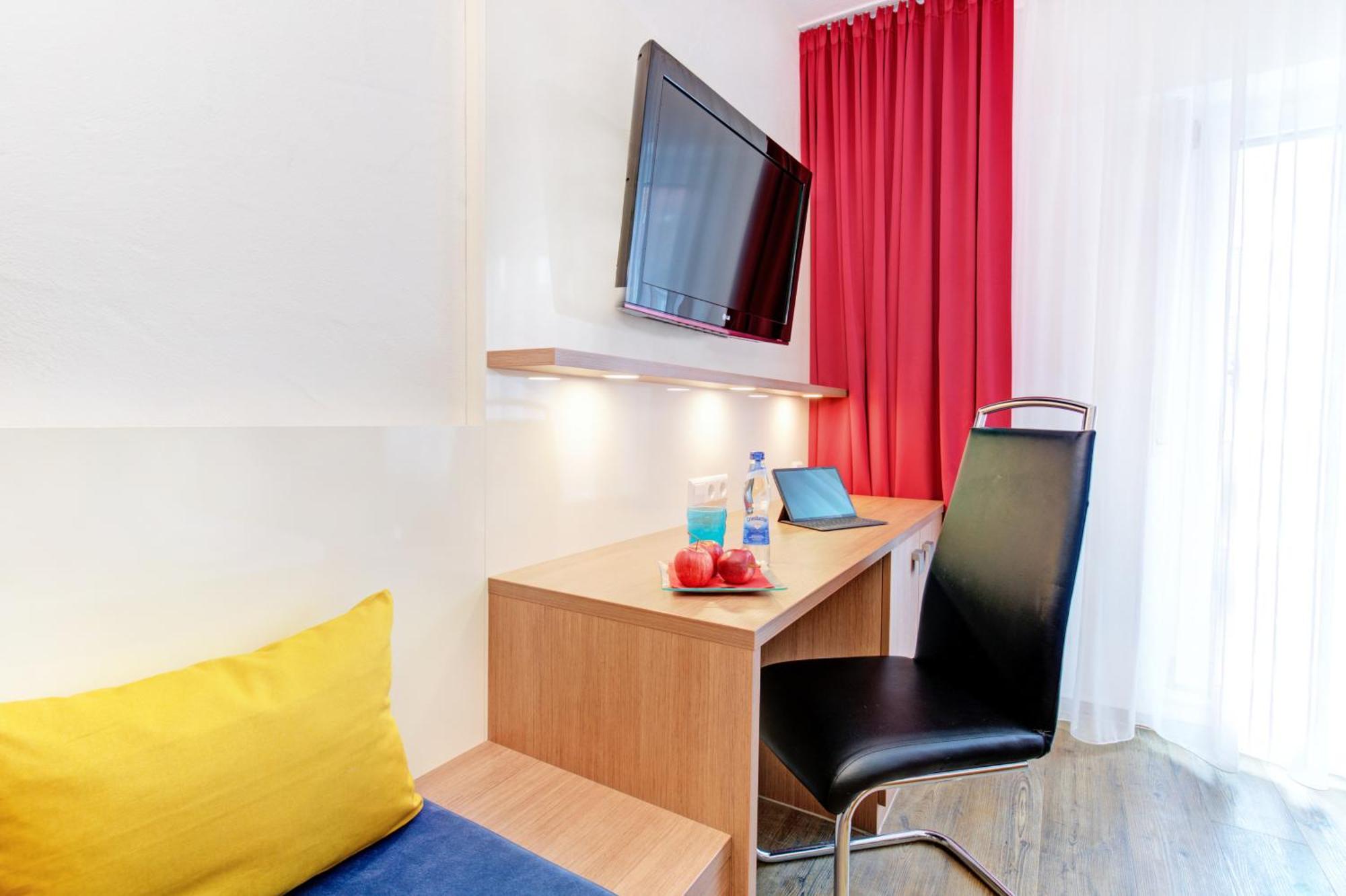 Ambassador Thecontinents Hotel Karlsruhe Bagian luar foto