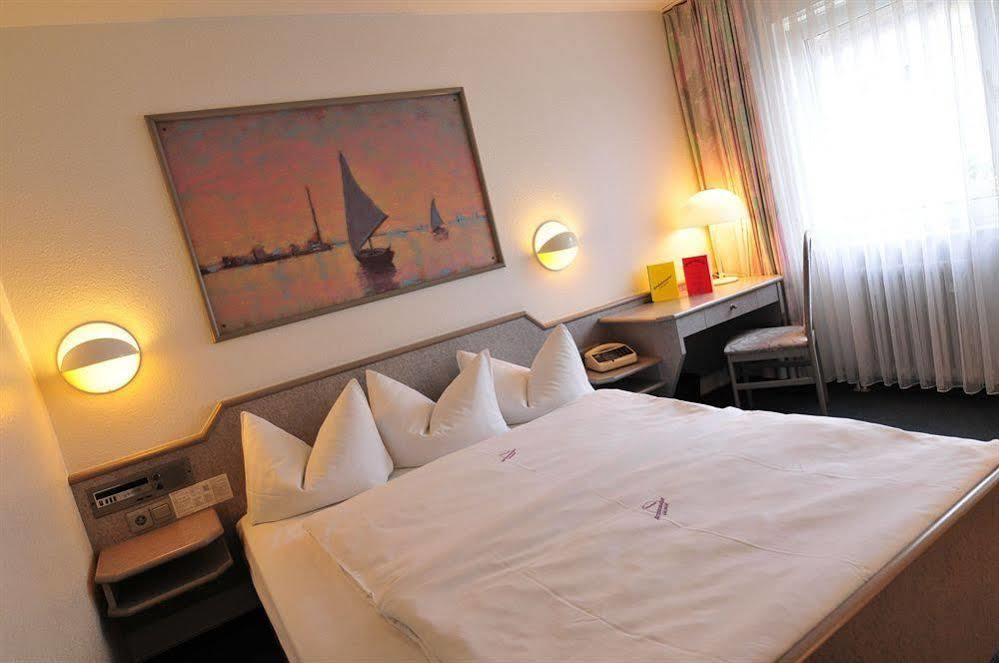 Ambassador Thecontinents Hotel Karlsruhe Bagian luar foto
